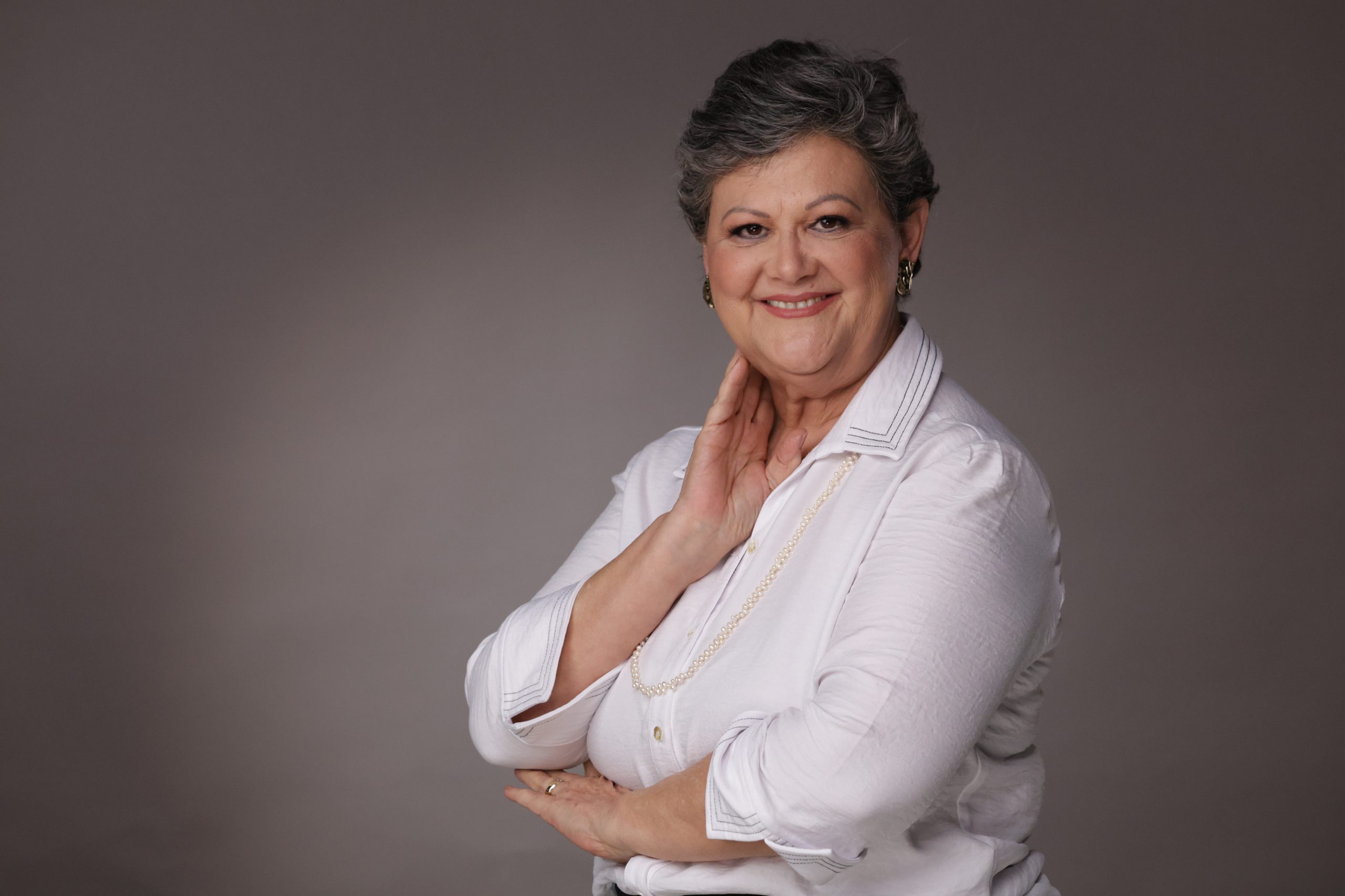 Retrato da advogada Marli Aparecida Andrade Vermelho